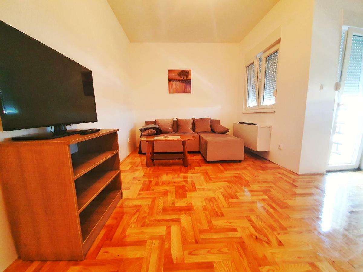 Apartman 44 Bijeljina Zewnętrze zdjęcie