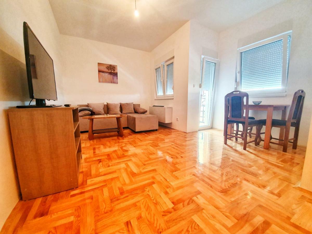 Apartman 44 Bijeljina Zewnętrze zdjęcie